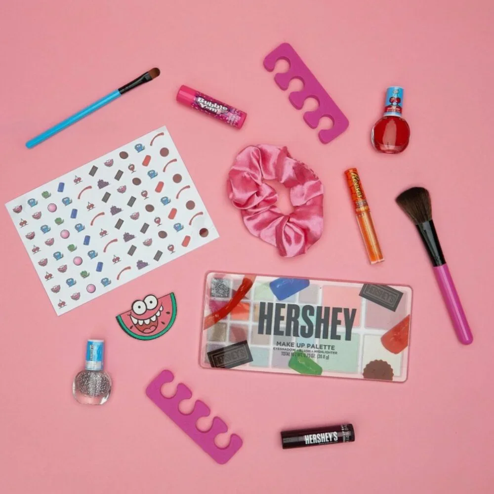 Caboodles x Taste Beauty x Hershey's On The Go Girl‎ Caboodles | Pink | NWT